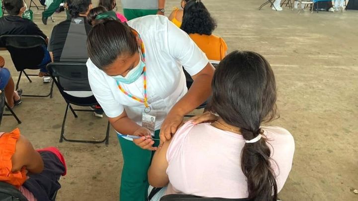 Anuncian nueva campaña de vacunación contra COVID-19 a menores de 12 a 14 años en Yucatán