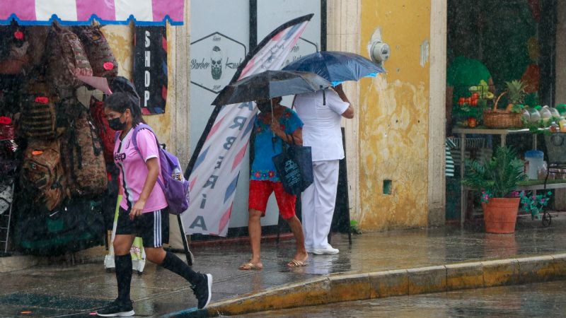 Se forma la Tormenta Tropical Bonnie a mil 125 km al Sureste de la Península de Yucatán