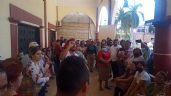 Se manifiestan sindicalizados en los bajos del palacio de Escarcega, Campeche