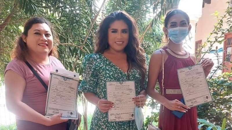 Tres mujeres trans de Yucatán reciben de forma oficial su cambio de nombre y género en sus actas