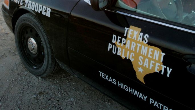 Reportan cuatro migrantes muertos en Texas tras accidente