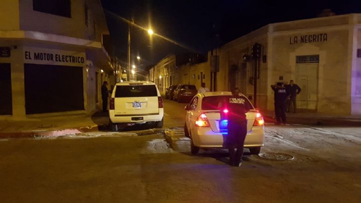 Fuerte choque en el Centro de Mérida deja tres heridos