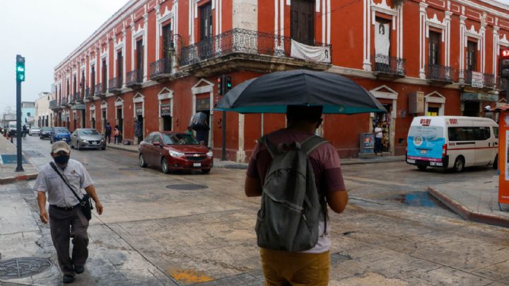 Se forma nueva Onda Tropical que afectará a Yucatán: Centro Nacional de Huracanes