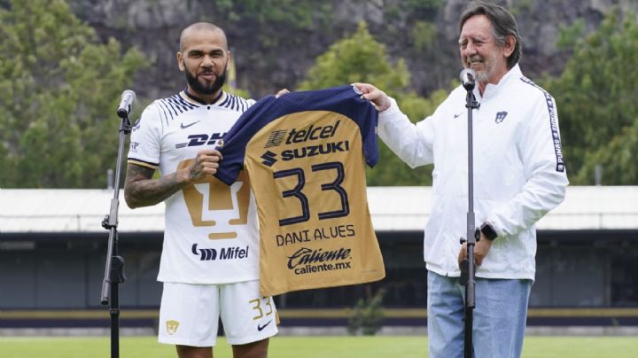 Revelan el número de camiseta de Dani Alves en los Pumas para la Liga MX