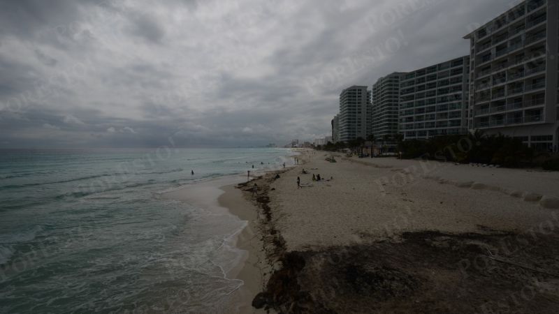 Así lucen las playas de Cancún ante la cercanía del Huracán Ian: EN VIVO