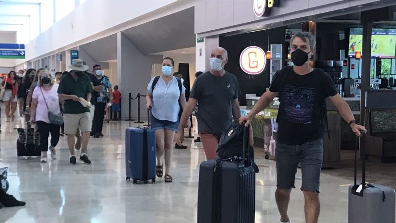 Módulos del pruebas COVID en el aeropuerto de Cancún pierden 80% de clientes: VIDEO