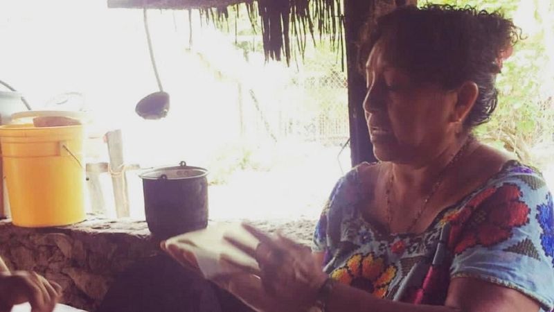 Cocinera de la Zona Maya de Quintana Roo llega a 'Los Pinos' con un platillo regional