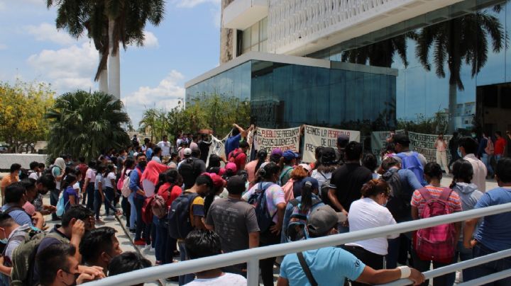 Campeche: Normalistas de Hecelchakán acusan a la Seduc de incumplir acuerdos