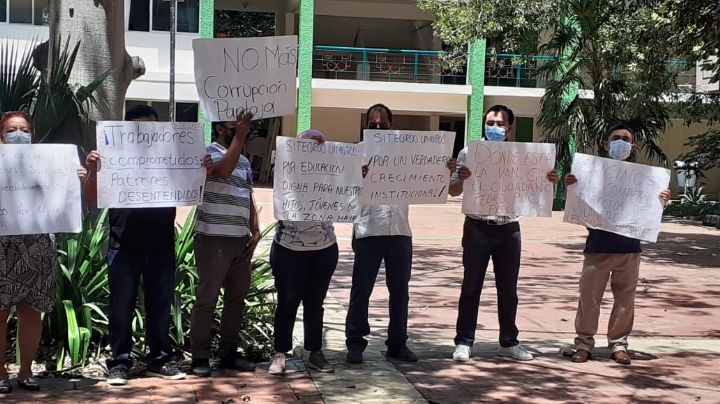 Docentes de la Universidad Maya de Q.Roo acusan corrupción de directivos