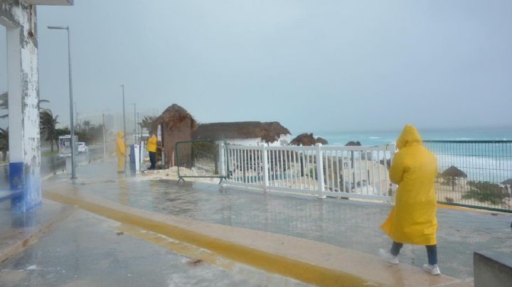 Clima en Cancún: Canales de baja presión causarán tormentas eléctricas durante el día