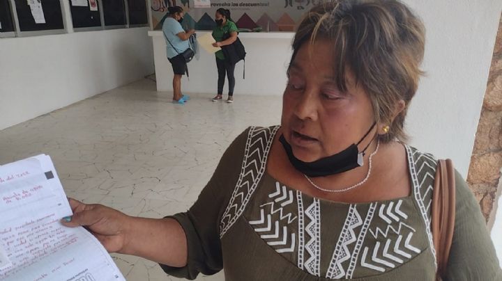Niegan acceso a una mujer al Ayuntamiento de Carrillo Puerto; buscaba apoyo para útiles escolares