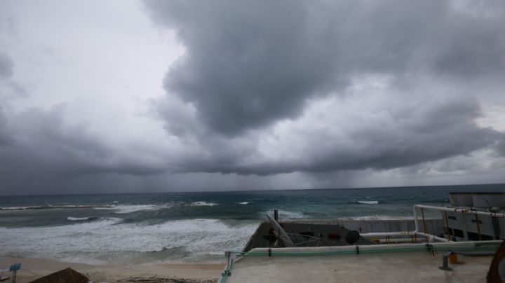 Prevén formación de una depresión tropical en el Golfo de México: Síguela en vivo