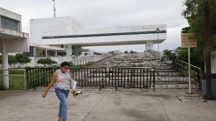 Mujer denuncia a su expareja por acosarla e ignorar una orden de restricción en Mérida