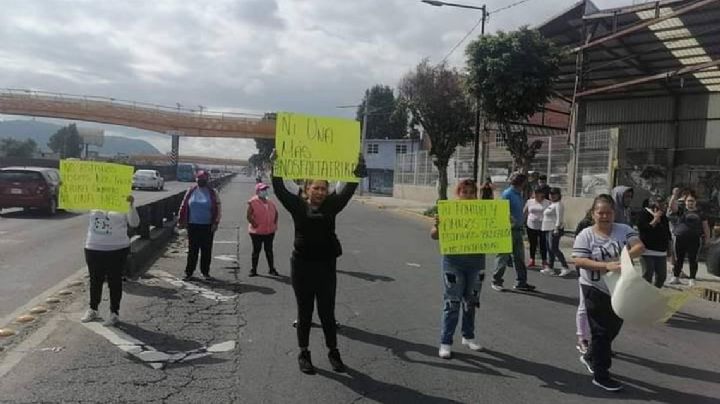 Bloquean la México-Puebla, en Valle de Chalco, por desaparición de Érika