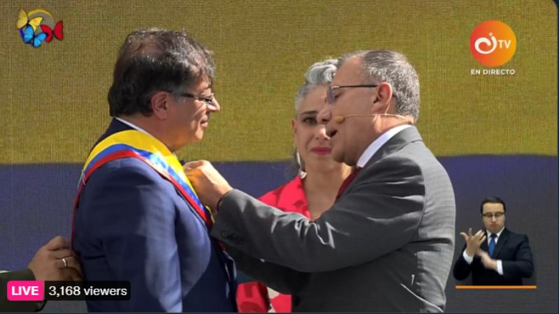 Gustavo Petro asume como primer Presidente de izquierda en la historia de Colombia