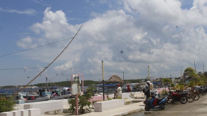 Lluvias dejan incomunicados por más de 24 horas a pobladores de tres puertos de Yucatán