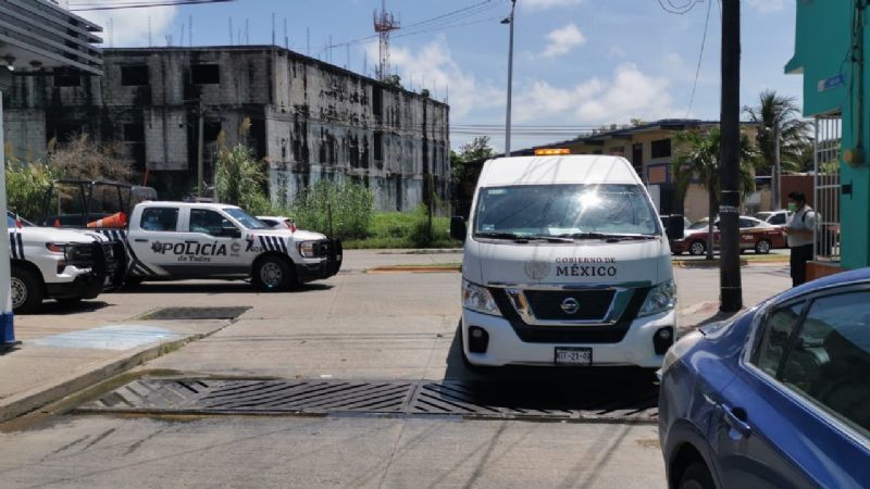INM asegura a 4 inmigrantes y 2 niños que viajaban en un autobús de turismo en Ciudad del Carmen