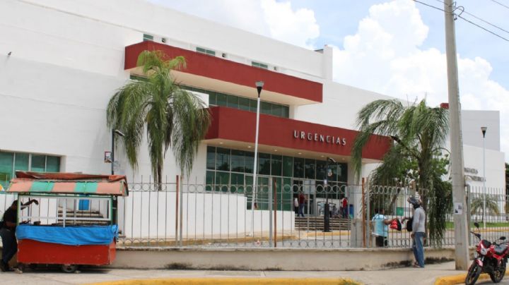 Hallan muerto a un médico residente en el baño de un hospital en Campeche