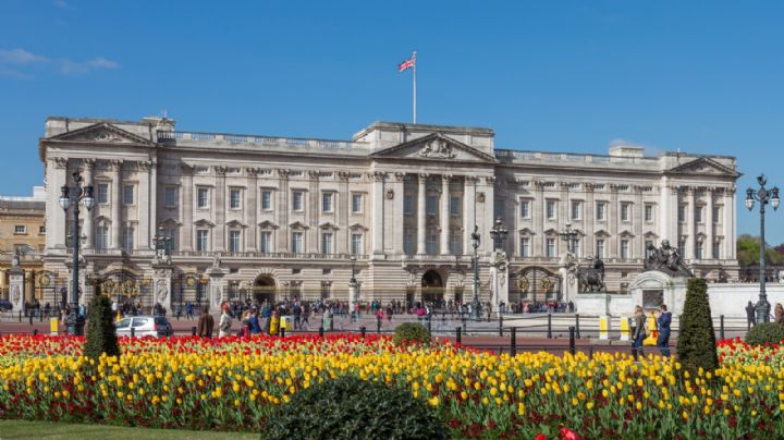 Así se ve el Palacio de Buckingham previo al mensaje de Rey Carlos III: EN VIVO