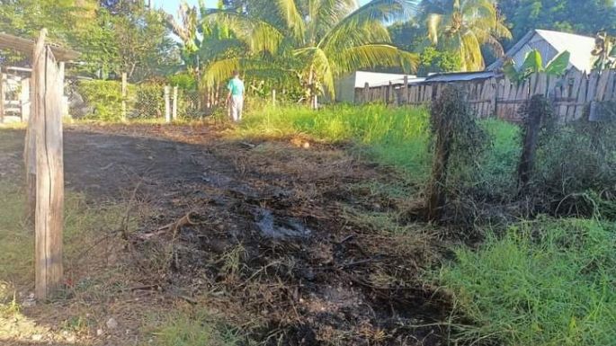 Incendio en un terreno baldío 'amenaza' a vecinos en Escárcega