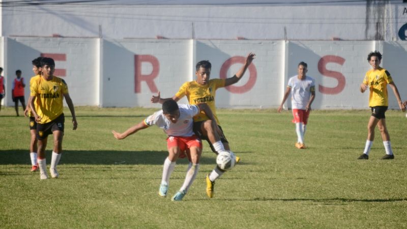 Pioneros Junior de Cancún empata el marcador con Venados FC