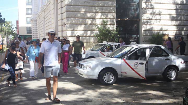Taxistas de Mérida buscan aumentar sus tarifas ante la inflación