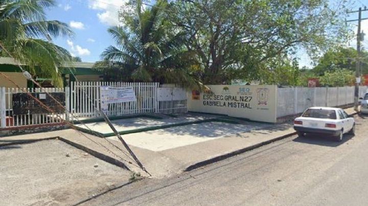 Investigan una secundaria en Cancún por constantes riñas
