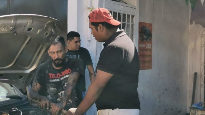 Mecánicos se agarran a 'tubazos' en Ciudad del Carmen