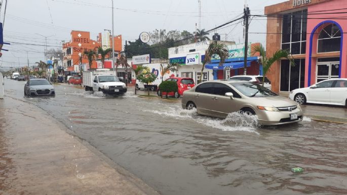 Lluvias por Frente Frío 27 causa inundaciones en José María Morelos