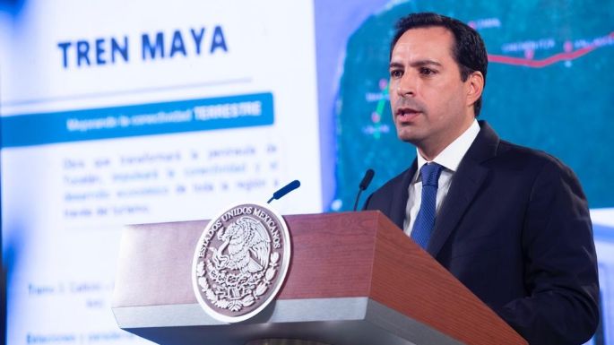 Mauricio Vila, gobernador de Yucatán, llega a la mañanera de AMLO; destaca obras del Tren Maya