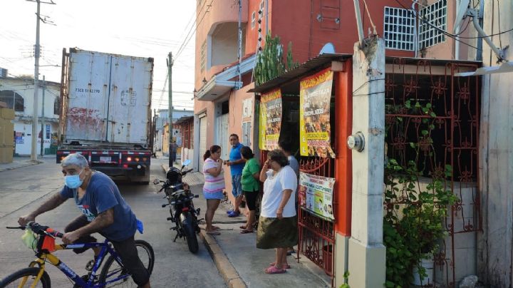 Camión deja sin luz a una familia en Ciudad del Carmen