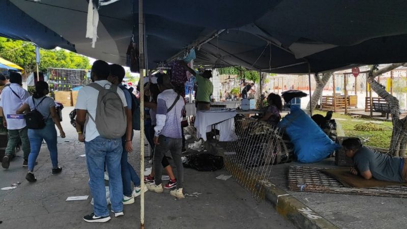 Vendedores de Campeche levantan puestos tras el paso de los Reyes Magos: EN VIVO