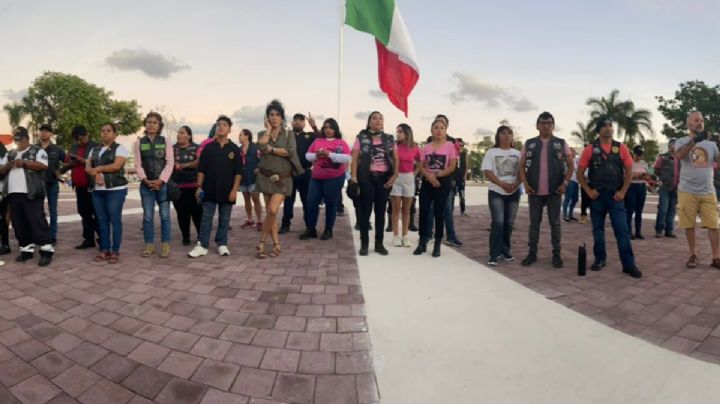 Mujeres bikers en Playa del Carmen realizan emotiva 'Rodada Rosa' contra el cáncer de mama