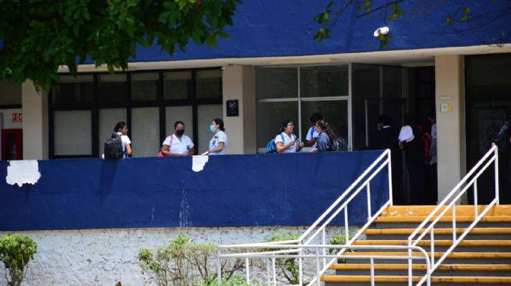 Universidad Autónoma de Campeche, fuera de peligro por casos de dengue