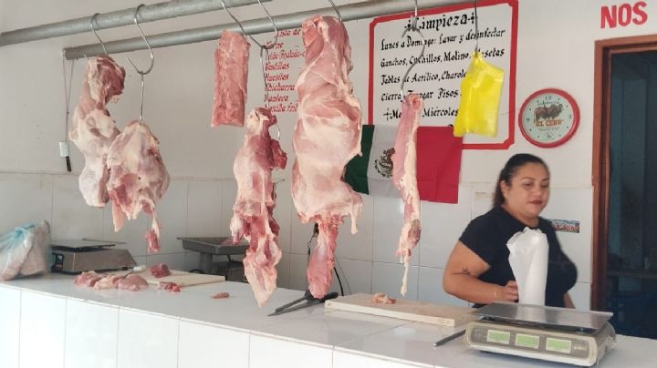 En Kantunilkín, baja la compra de carne de puerco y pollo en el Día de Muertos