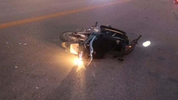 Taxista choca una motocicleta y deja a dos lesionadas en la vía Mérida-Tizimín