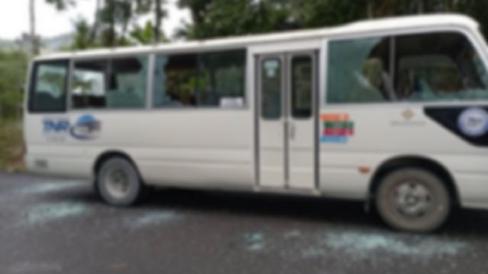 Ataque vandálico en Panamá contra un autobús de minería deja a varios trabajadores heridos