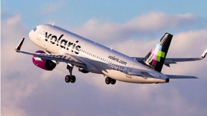 Volaris expone a pasajero que activó alarma de incendio durante vuelo; "vendrá la GN por él"