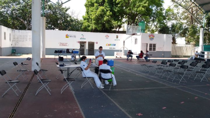 Residentes de Quintana Roo, con poco interés para vacunarse contra el COVID-19 e influenza