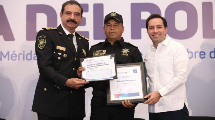 Mauricio Vila anuncia ley para garantizar prestaciones a policías en Yucatán