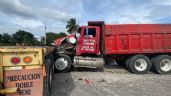 Trailero provoca aparatoso accidente en la vía Escárcega-Villahermosa