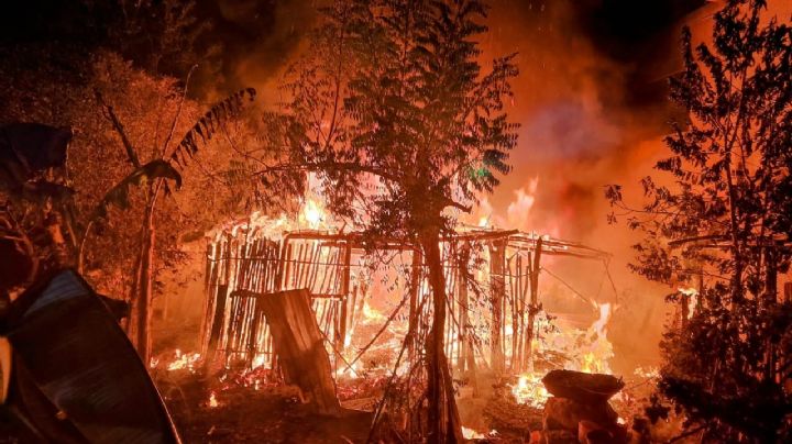 Pérdida total: Se incendia una palapa en Yucatán