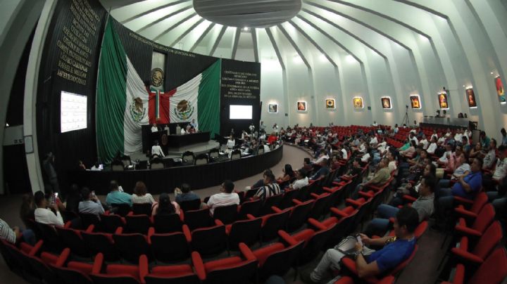 Congreso de Quintana Roo aprueba regulación de casi 8 mil mototaxis