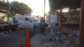 Carroza fúnebre se impacta contra una taquería en Mérida