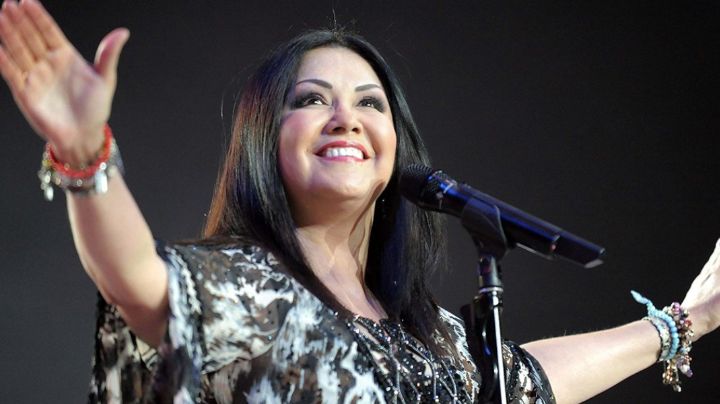 ¡Se enojó con sus fans! Ana Gabriel es abucheada por dar discursos políticos en pleno concierto