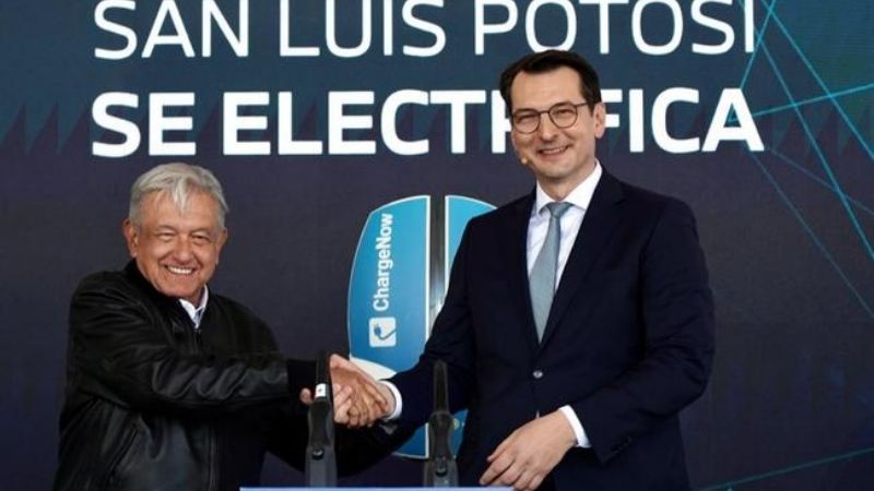 AMLO da la bienvenida a inversión de mil mdd de BMW para México