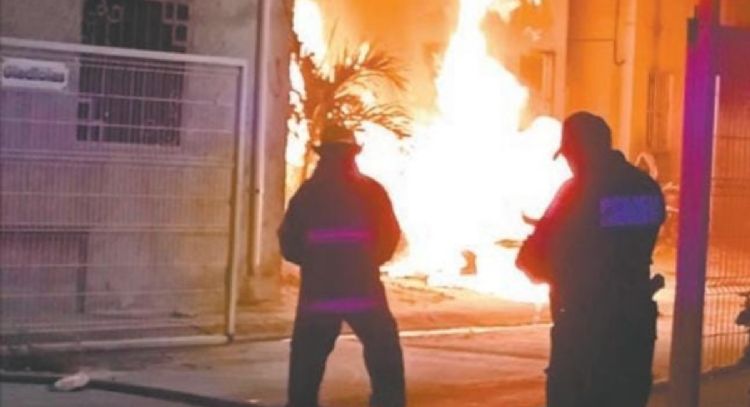Bombas molotov destruyen dos autos en Cozumel