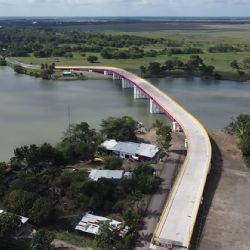 Gobierno de México entrega el puente 'Quintín Arauz' en Centla, Tabasco