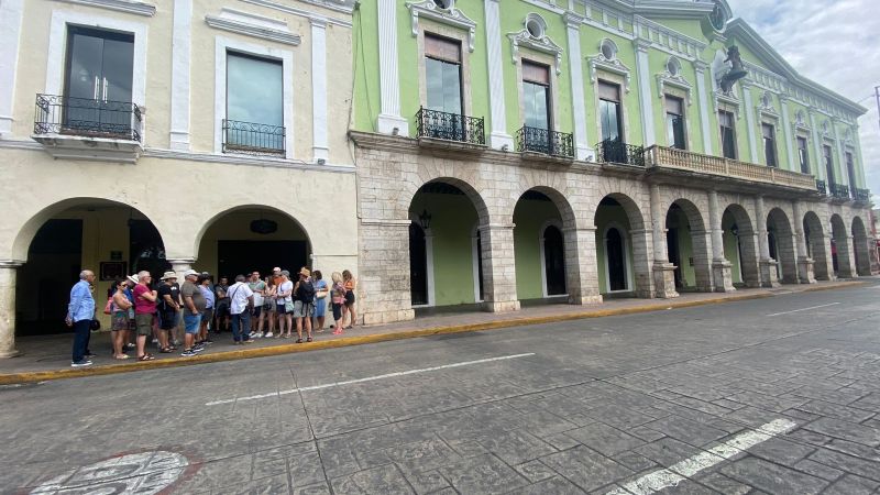 Turistas visitan Mérida durante el puente por el Día de la Constitución: VIDEO