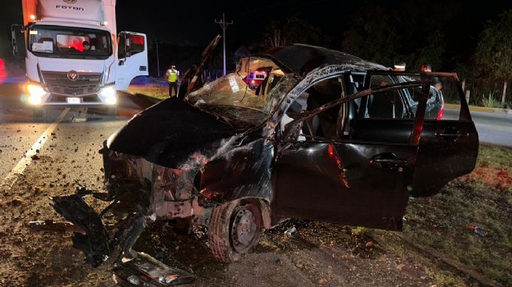 Conductor dormita y causa accidente vehicular en Playa del Carmen; deja cinco heridos